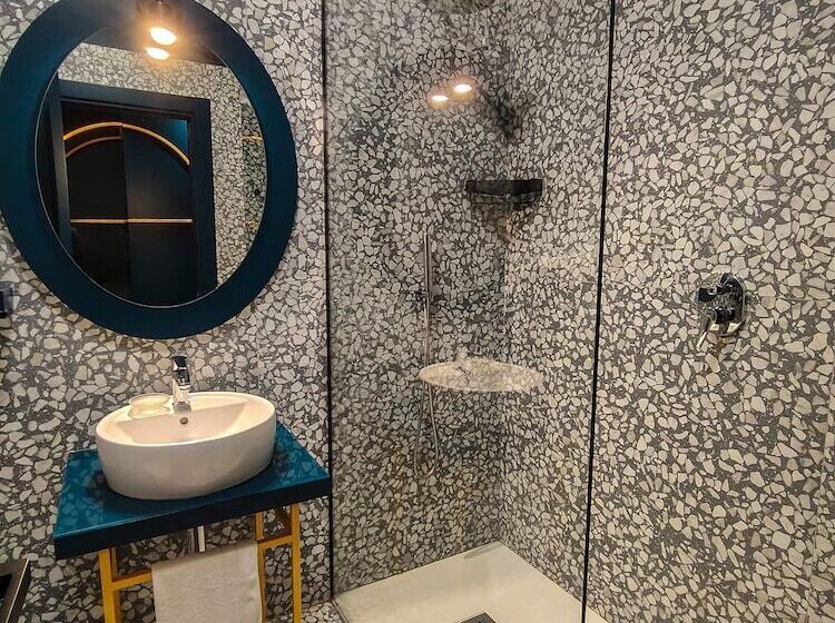 اتاق استاندارد, Nuvo