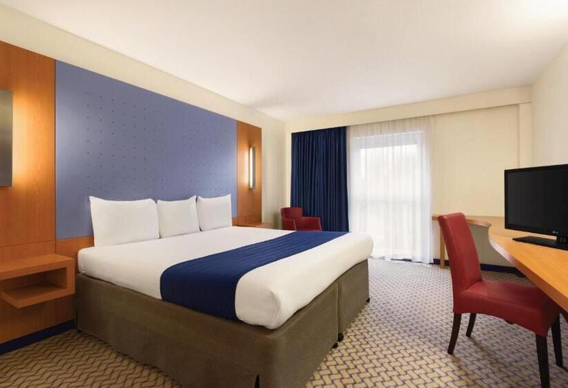 エクゼクティブルーム, Ramada London North