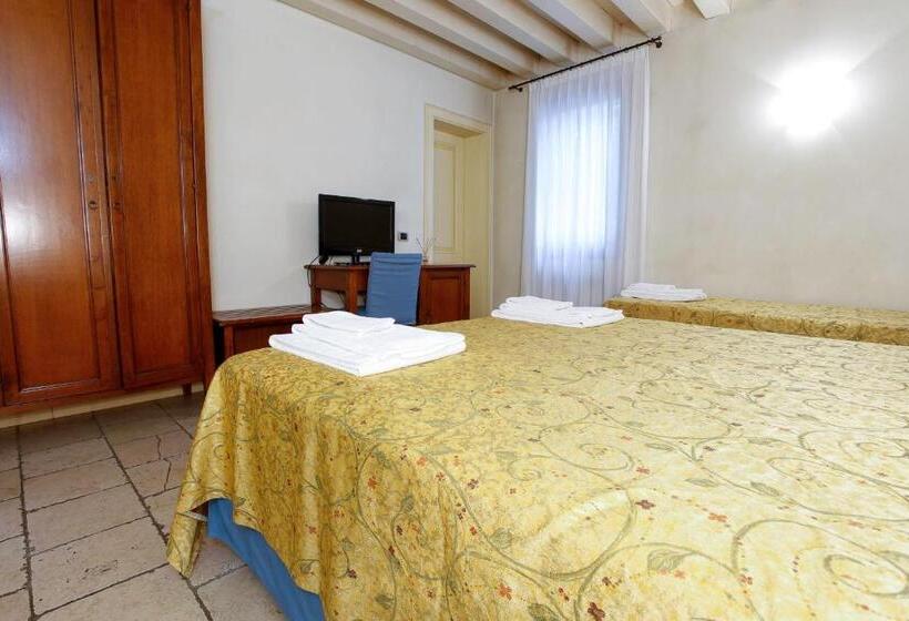 Номер Стандарт Трехместный, Relais Villa Selvatico