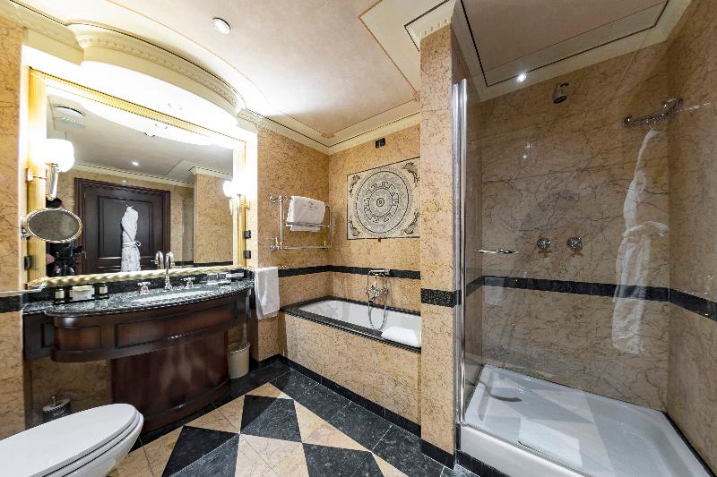 اتاق سوپریور, River Chateau