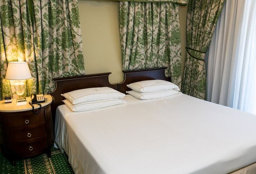 اتاق سوپریور, River Chateau