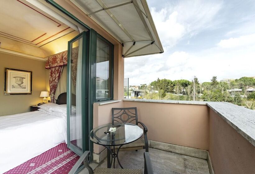 سوییت جونیور, River Chateau