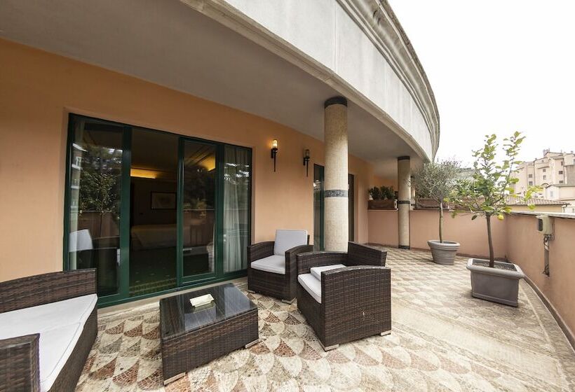 سوئیت پرزیدنت, River Chateau