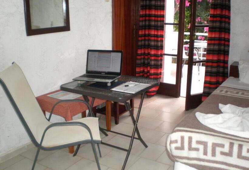 스탠다드 트리플 룸, Summer Lodge