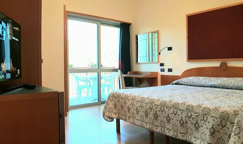 수피리어 룸, Terme Di Castel San Pietro