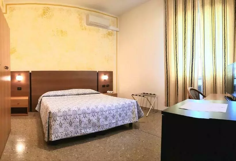 スタンダードルーム, Terme Di Castel San Pietro