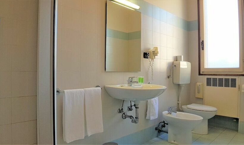 스탠다드 룸, Terme Di Castel San Pietro