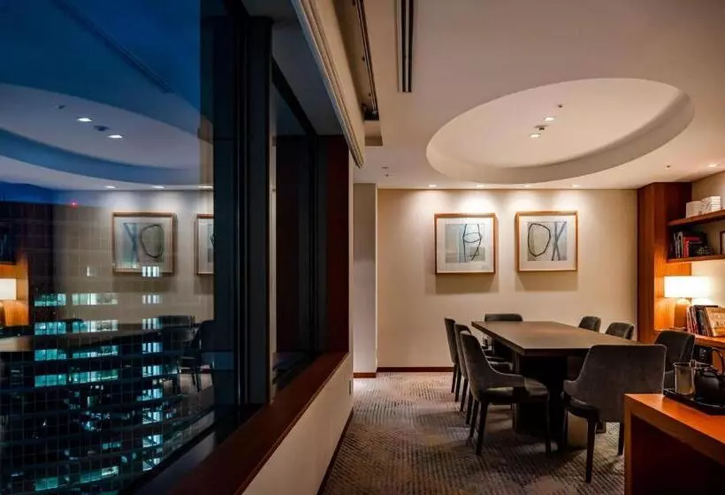 キングサイズベッドのデラックススイート, The Strings By Intercontinental, Tokyo, An Ihg