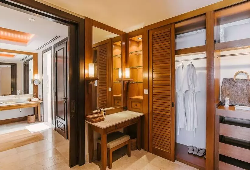 オーシャンビュー２ベッドルームヴィラ, Trisara Villas & Residences Phuket