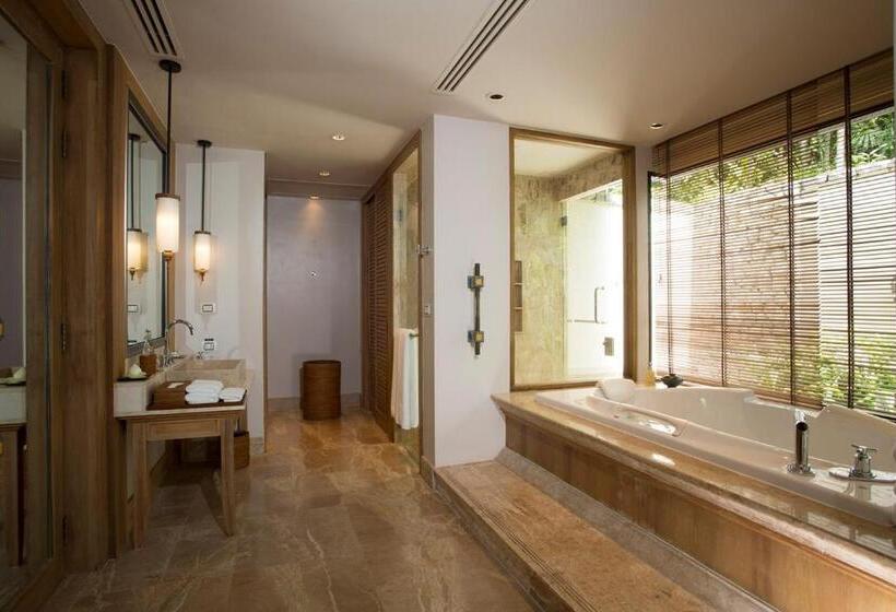 سوییت جونیور با چشم‌انداز دریا, Trisara Villas & Residences Phuket