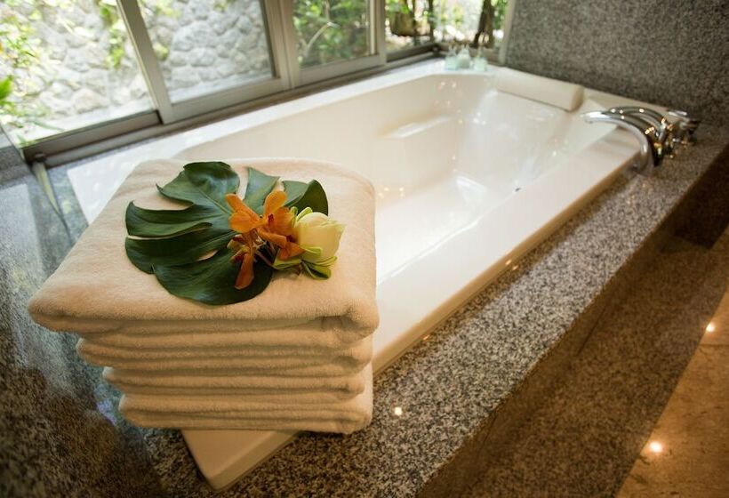 וילה עם 4 חדרי שינה, Trisara Villas & Residences Phuket