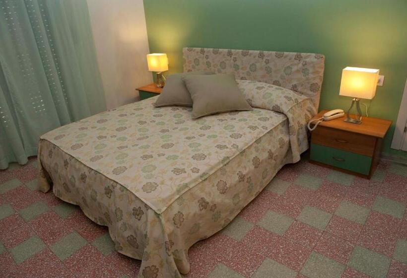 Номер Стандарт Трехместный, Venere