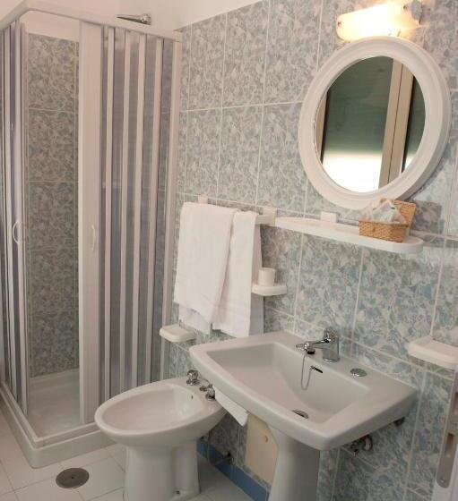 스탠다드 트리플 룸, Venere