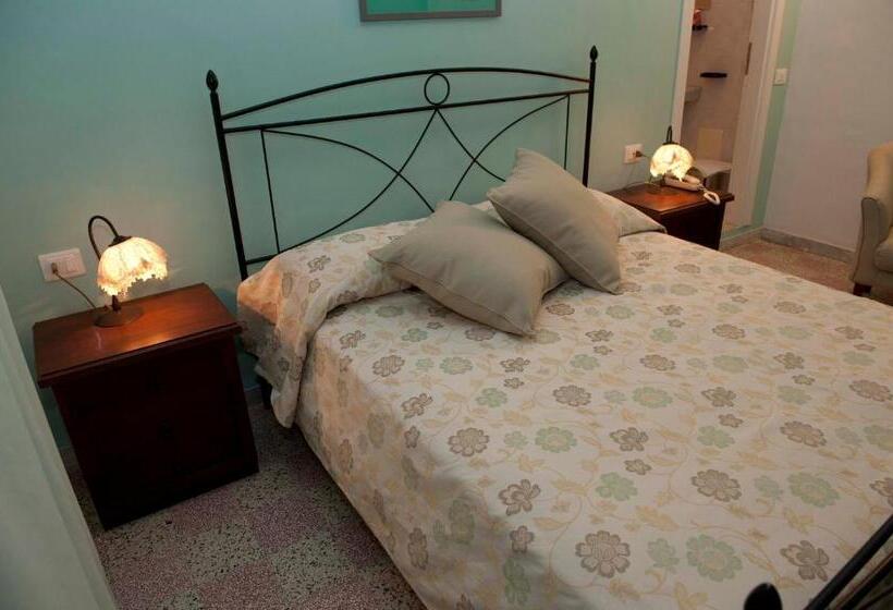 4인용 스탠다드 룸, Venere