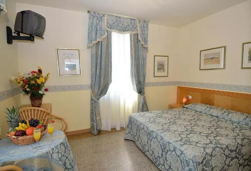 اتاق کلاسیک, Villa Angelica