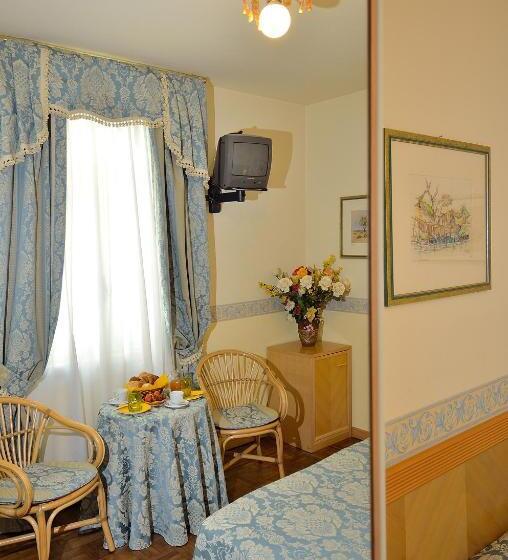 Номер Стандарт Трехместный, Villa Angelica