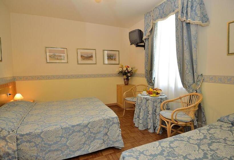 Четырехместный Номер Стандарт, Villa Angelica