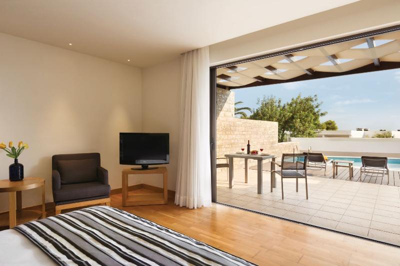 Полулюкс Deluxe с видом на сад, Wyndham Loutraki Poseidon Resort