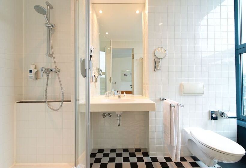 اتاق استاندارد یک نفره, Am Borsigturm