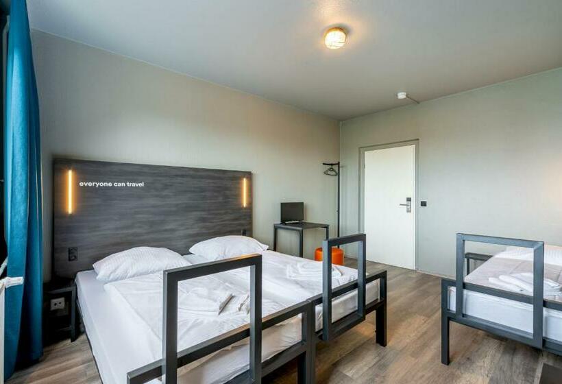 اتاق استاندارد سه نفره, a&o Berlin Kolumbus