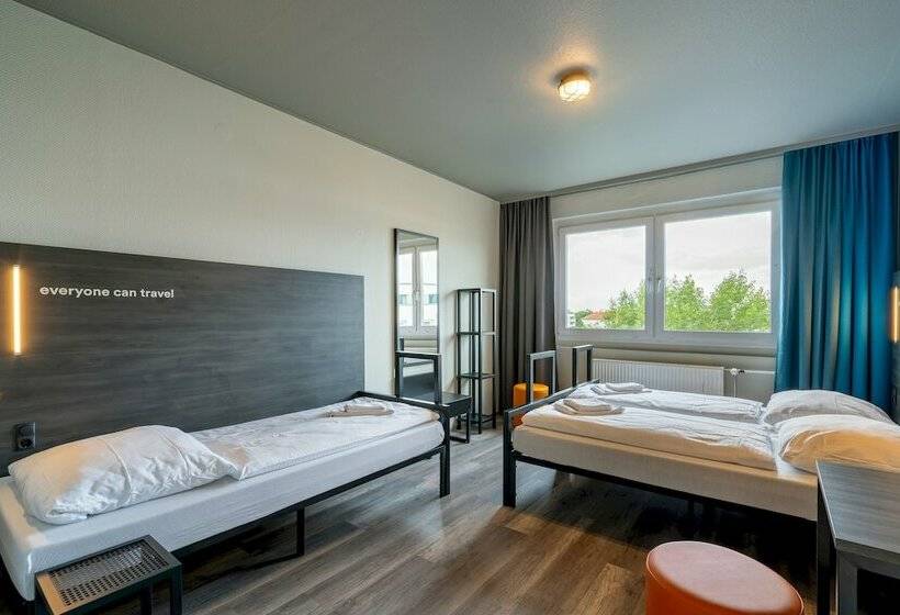 اتاق استاندارد سه نفره, a&o Berlin Kolumbus