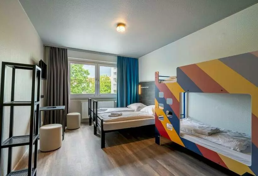 اتاق استاندارد چهار تخته, a&o Berlin Kolumbus