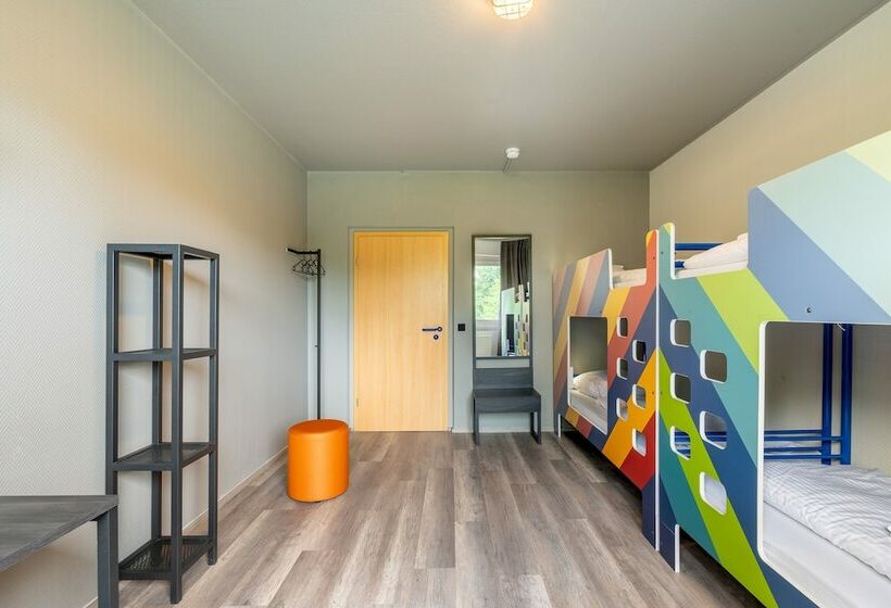 اتاق استاندارد چهار تخته, a&o Berlin Kolumbus