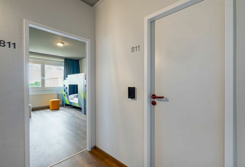 اتاق استاندارد چهار تخته, a&o Berlin Kolumbus