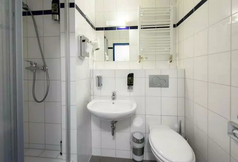 تختخواب در اتاق مشترک, a&o Berlin Kolumbus