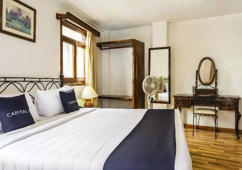 スーペリアールーム, Capital O Hotel Central, Xalapa