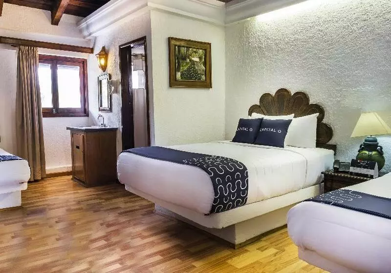 スタンダードトリプルルーム, Capital O Hotel Central, Xalapa