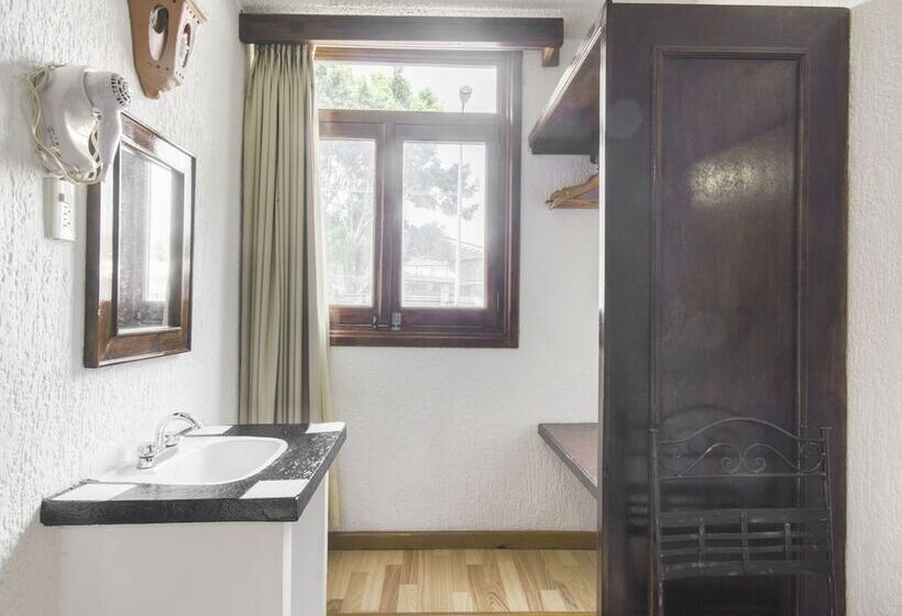 スタンダードトリプルルーム, Capital O Hotel Central, Xalapa