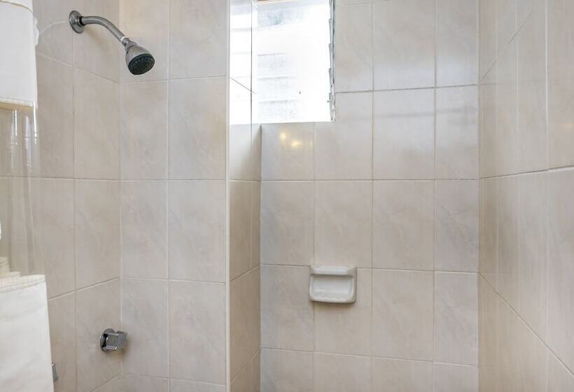 スーペリアールーム, Capital O Hotel Central, Xalapa