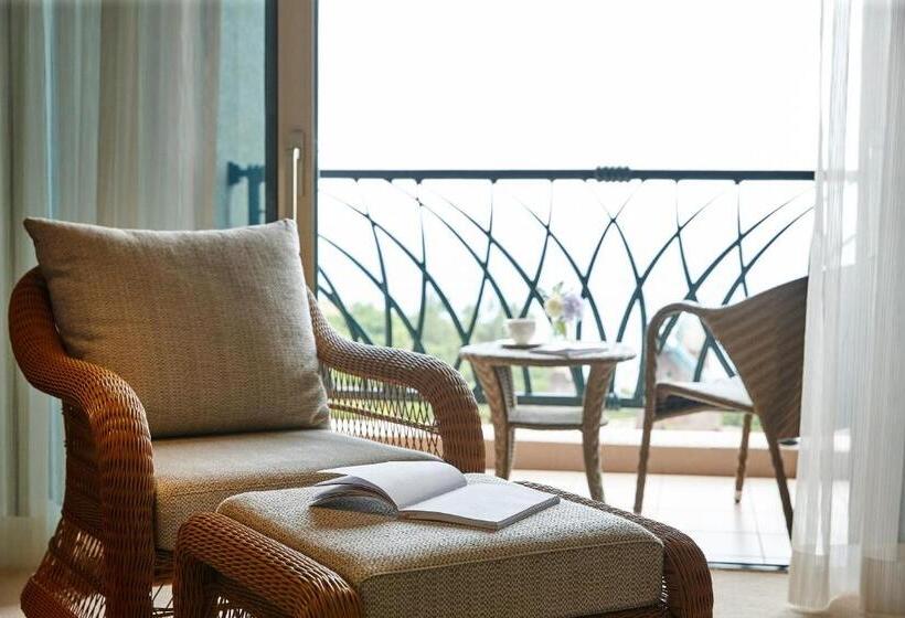 Номер Deluxe Вид на Сад, Lotte Hotel Jeju