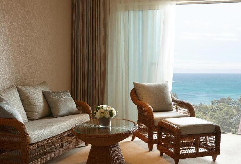 Семейный Номер Вид на Море, Lotte Hotel Jeju