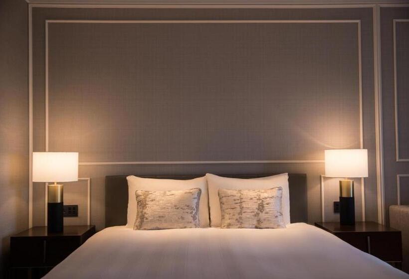 Номер Стандарт Боковой Вид на Море, Lotte Hotel Jeju