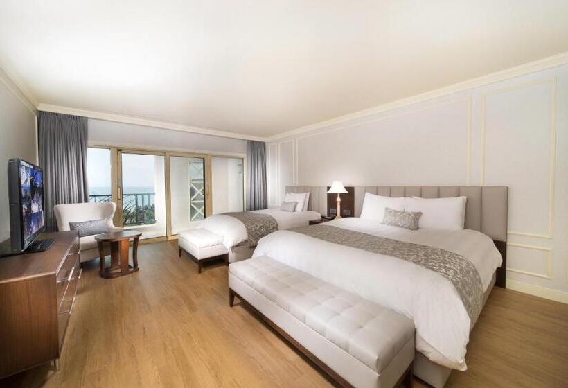 Люкс Премиум Вид на Море, Lotte Hotel Jeju
