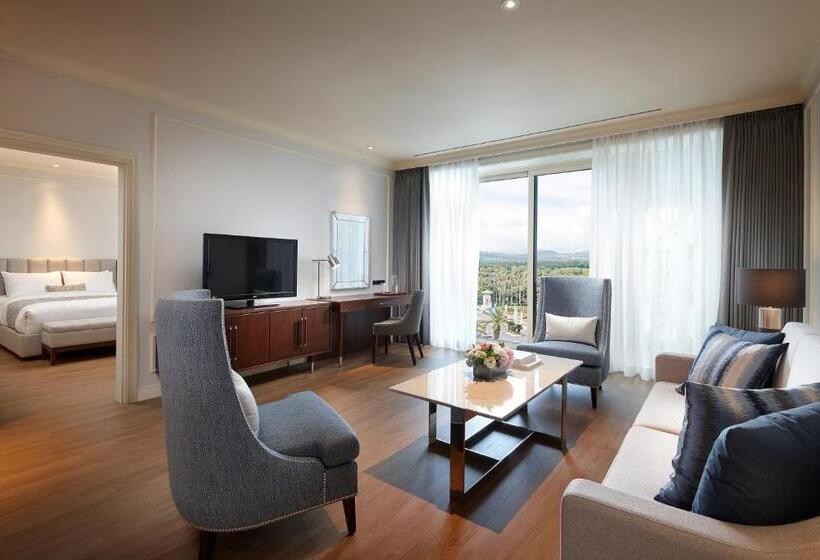 Люкс Повышенной Комфортности, Lotte Hotel Jeju