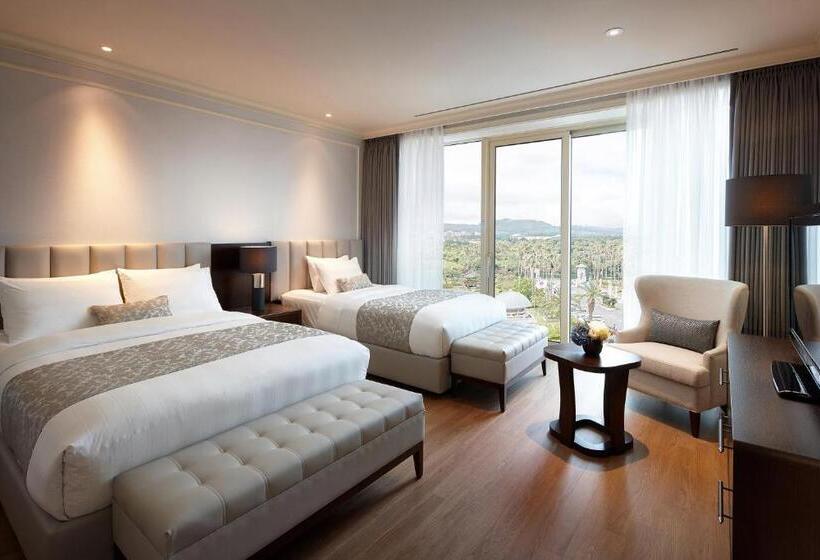 سوییت لوکس, Lotte Hotel Jeju