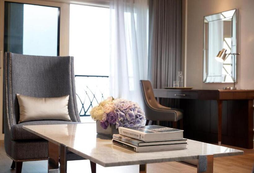 Люкс Премиум, Lotte Hotel Jeju