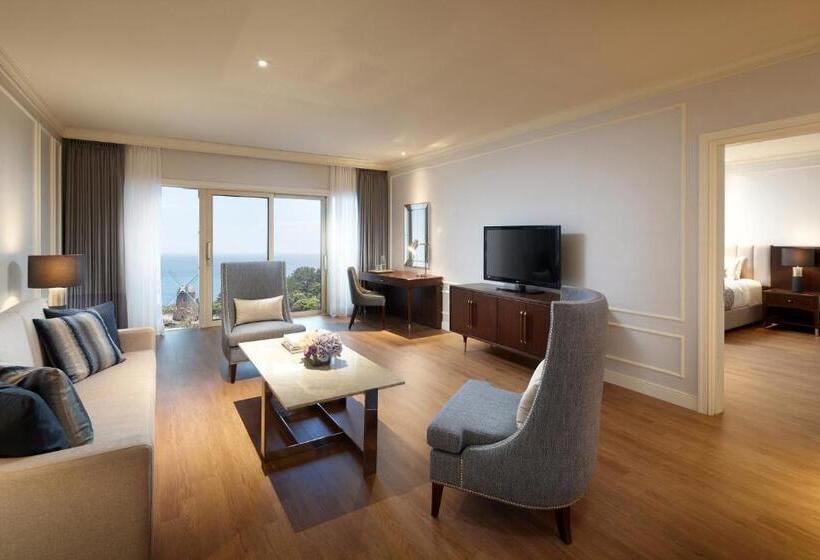 Люкс Премиум, Lotte Hotel Jeju