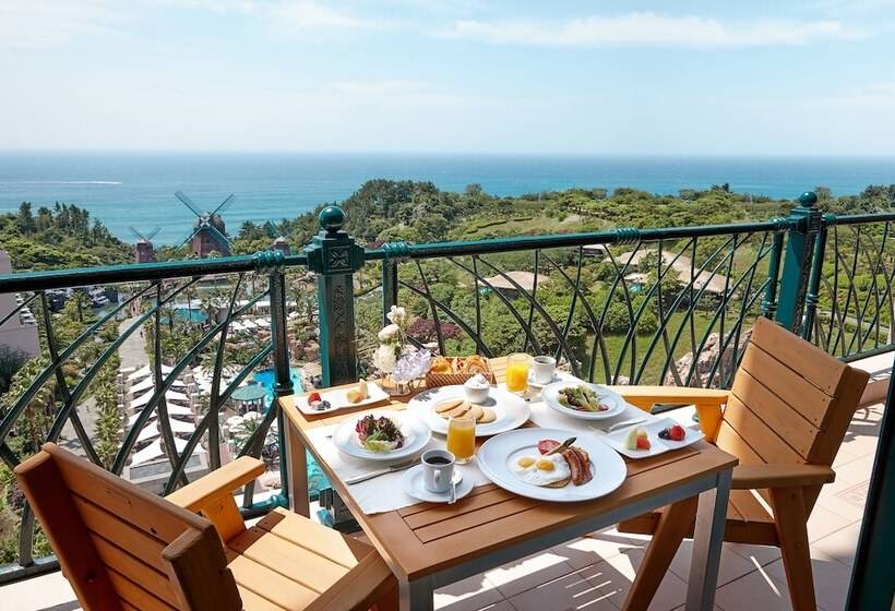 Люкс Премиум, Lotte Hotel Jeju