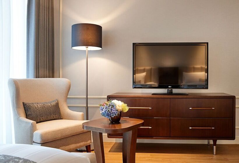 Люкс Повышенной Комфортности, Lotte Hotel Jeju