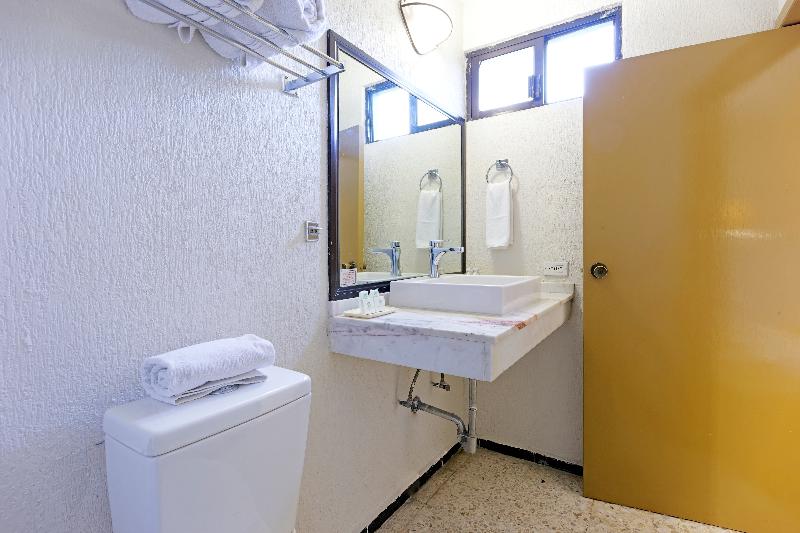 اتاق استاندارد, Olmeca Plaza