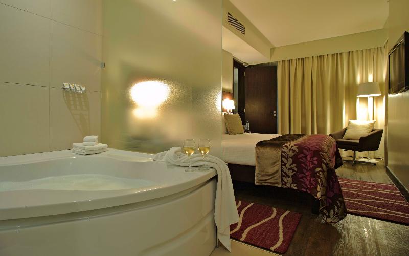 اتاق استاندارد, Olmeca Plaza