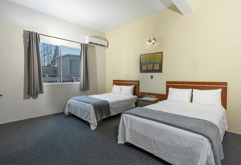 חדר סטנדרט שתי מיטות זוגיות, Plaza Del Arco  Monterrey