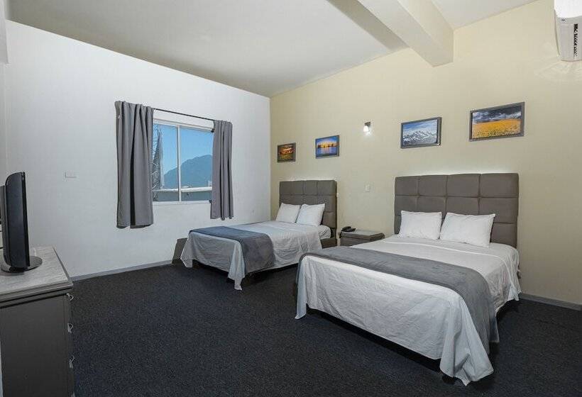 חדר סטנדרט שתי מיטות זוגיות, Plaza Del Arco  Monterrey