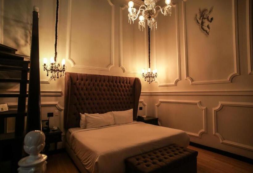 جناح ديلوكس, Quinta Esencia