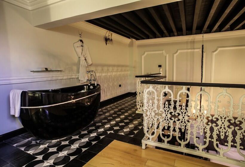 غرفة قياسية, Quinta Esencia