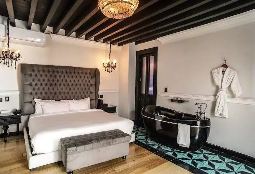 سوییت, Quinta Esencia